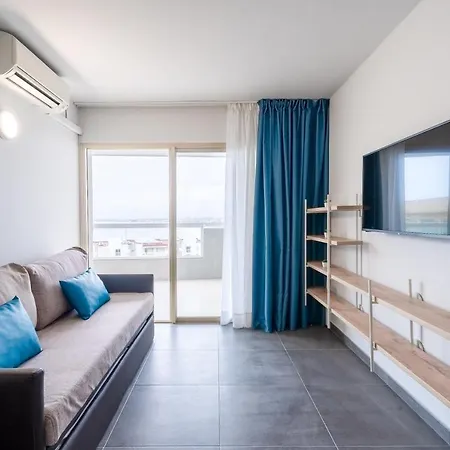 Apartment Rentalmar Blue & Pool